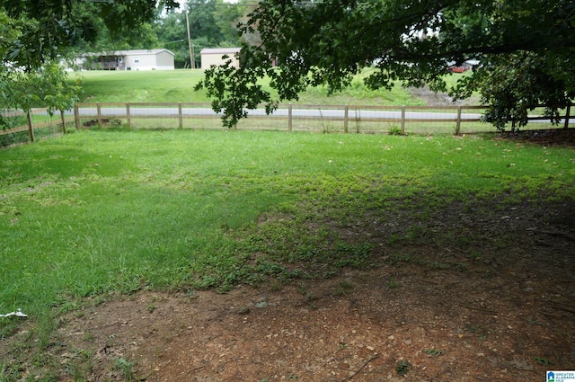 702 4th St SW, Childersburg, AL 35044 - view of yard