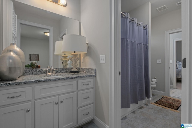 2000 Regency Way, Birmingham, AL 35242 - full bath with vanity and a shower with curtain