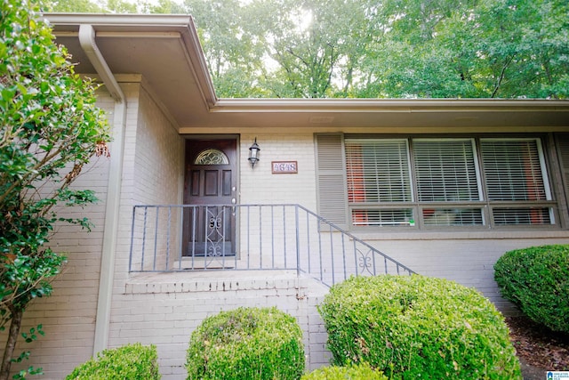 4648 Clairmont Ave S, Birmingham, AL 35222 - entrance to property featuring brick siding