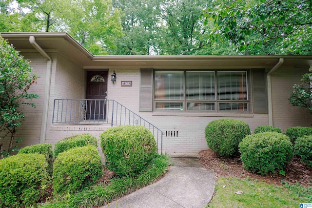4648 Clairmont Ave S, Birmingham, AL 35222 - doorway to property with brick siding
