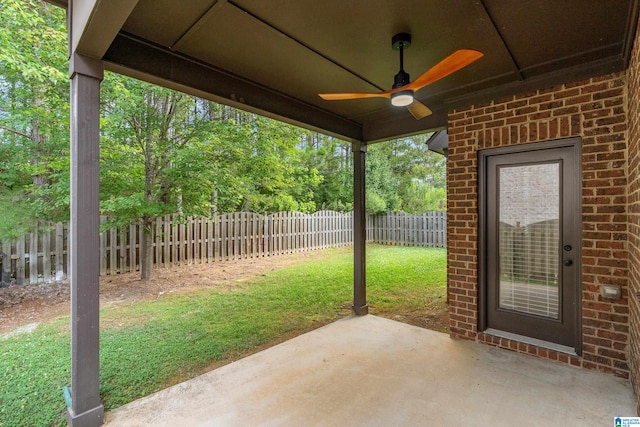 5381 Park Side Cir, Hoover, AL 35244 - fenced backyard featuring ceiling fan and a patio area