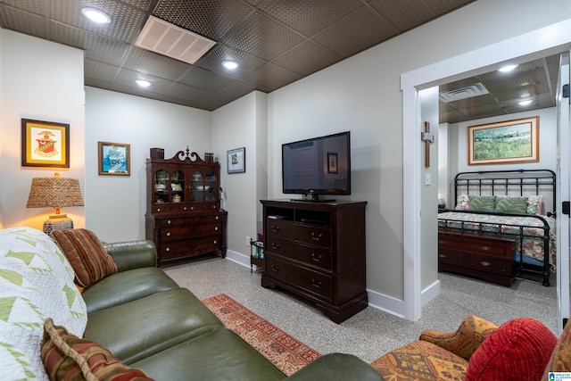 715 W Cassie Dr, Pell City, AL 35128 - living room featuring baseboards and recessed lighting