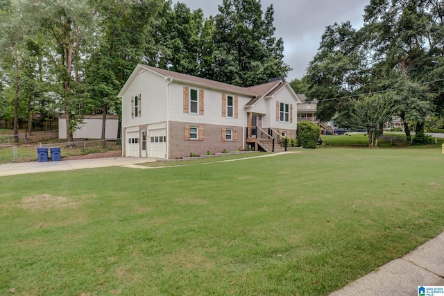 204 Shalimar Cir, Alabaster, AL 35007 - split foyer home featuring an attached garage, concrete driveway, and brick siding