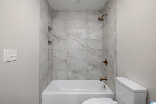 3709 Dover Dr, Mountain Brook, AL 35223 - bathroom with toilet and washtub / shower combination