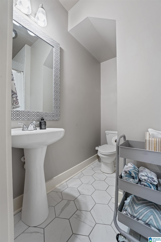 1221 Grants Way, Irondale, AL 35210 - bathroom with toilet and baseboards