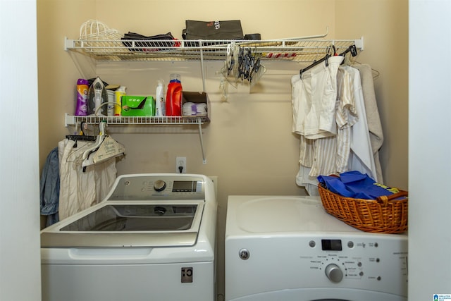 8587 Hayes Rd, Helena, AL 35022 - laundry area featuring independent washer and dryer