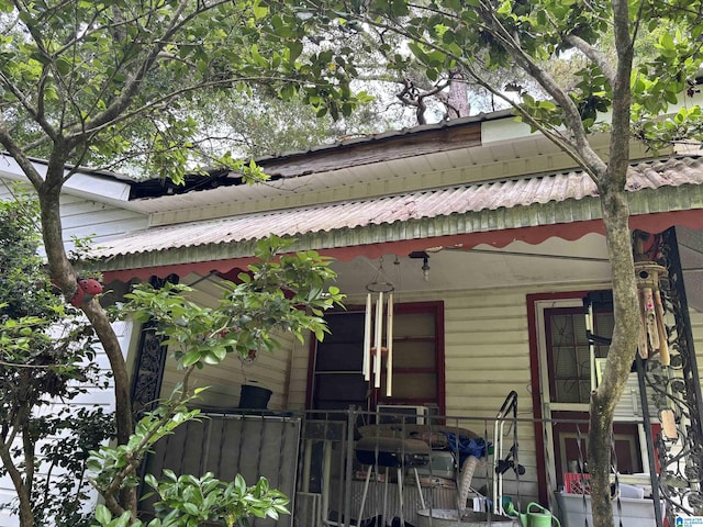 92 Briar Hill Loop, Wetumpka, AL 36092 - view of front of house with a porch