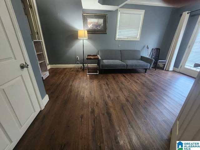 2030 Carraway St, Birmingham, AL 35235 - living area featuring wood finished floors and baseboards
