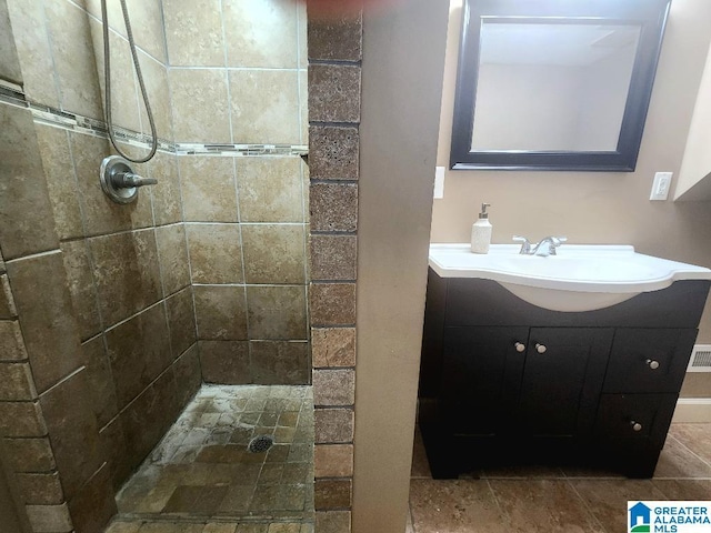 2030 Carraway St, Birmingham, AL 35235 - full bath with tiled shower and vanity