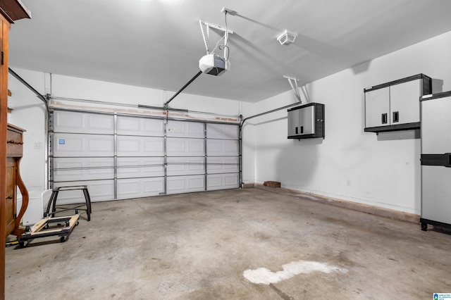 147 Old Brook Pl, Birmingham, AL 35242 - garage featuring a garage door opener