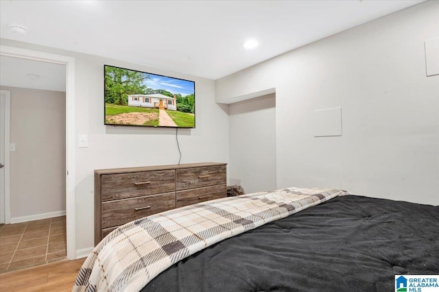 1818 Hillcrest Rd NE, Center Point, AL 35215 - bedroom featuring wood finished floors and recessed lighting