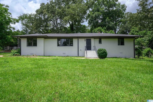 201 Sun Valley Rd, Center Point, AL 35215 - view of front facade with crawl space and a front yard