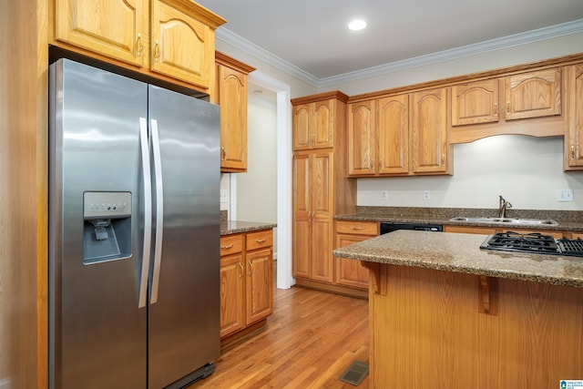 1819 Calgary Dr, Birmingham, AL 35022 - kitchen with stainless steel fridge with ice dispenser, light wood-style floors, crown molding, gas cooktop, and dark stone counters