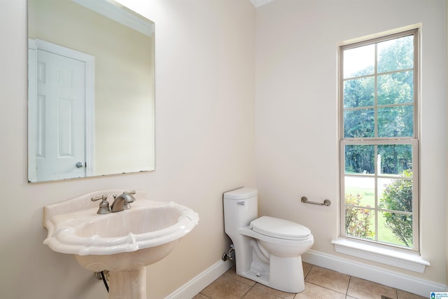 1819 Calgary Dr, Birmingham, AL 35022 - bathroom featuring plenty of natural light and tile patterned floors