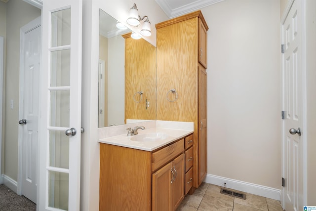 1819 Calgary Dr, Birmingham, AL 35022 - bathroom with vanity and crown molding