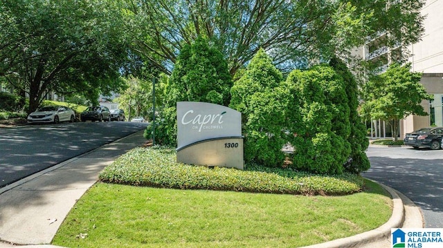 1300 27th Pl Unit 65, Birmingham, AL 35205 - community / neighborhood sign featuring a yard