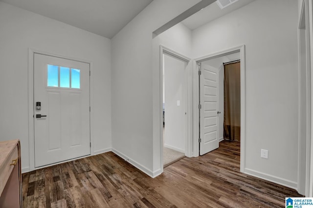 181 Halifax Ln, Chelsea, AL 35043 - entrance foyer featuring dark wood-style floors and baseboards