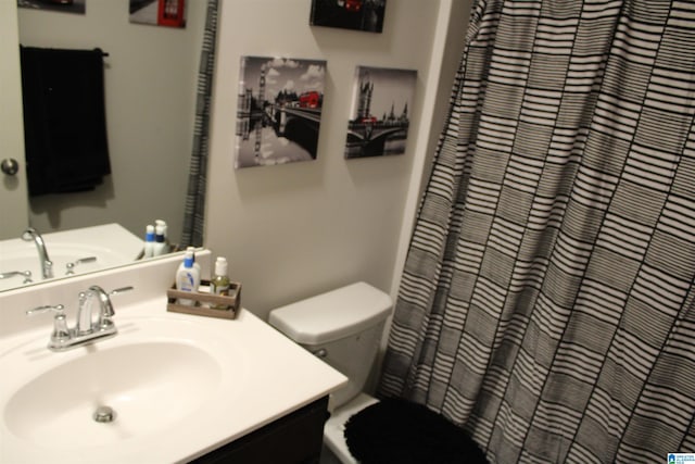 6284 Fieldbrook Cir, Mccalla, AL 35111 - full bath featuring vanity and a shower with shower curtain