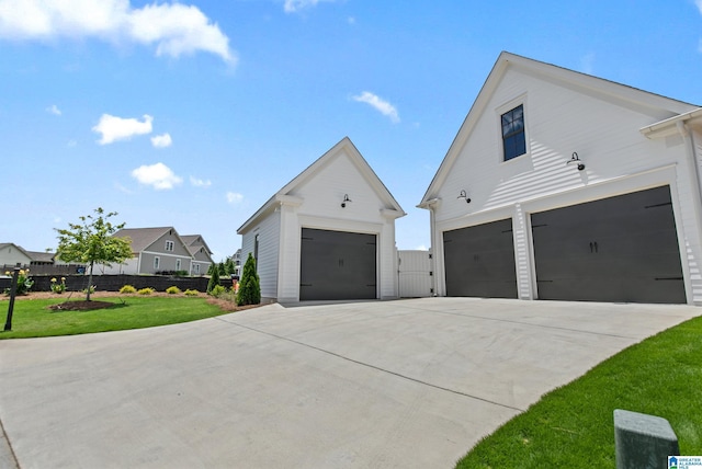 544 Preserve Way, Hoover, AL 35226 - view of side of property with a lawn and driveway