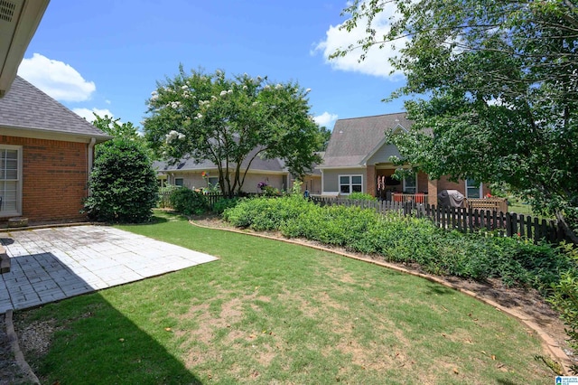 932 Cove Cir, Hoover, AL 35244 - view of yard with a patio area