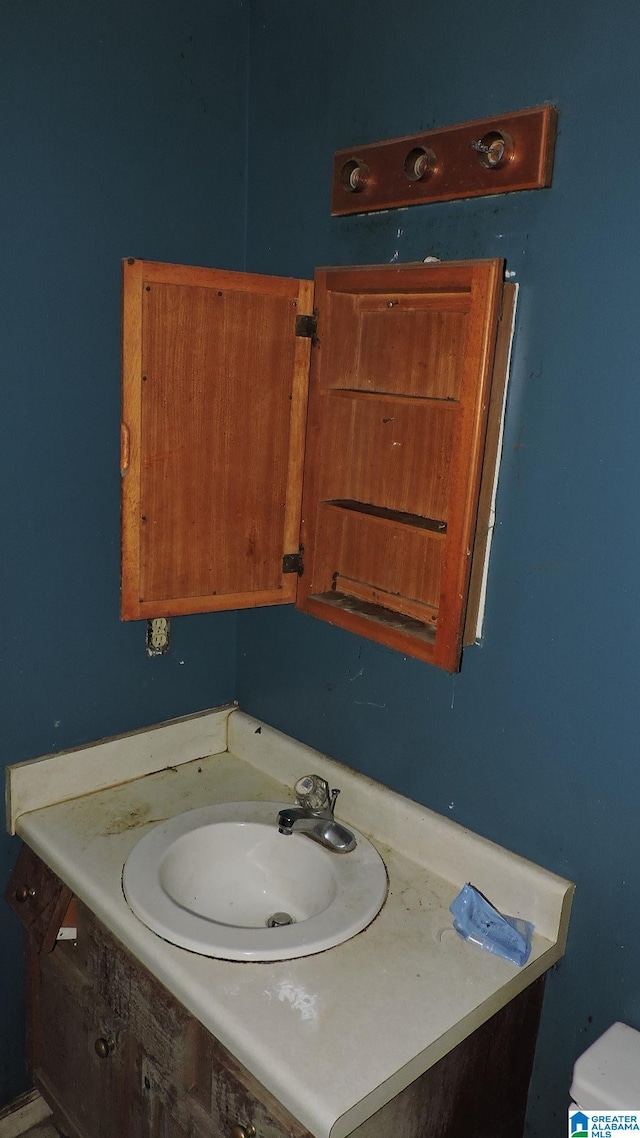 1146 Oakridge Dr, Leeds, AL 35094 - bathroom featuring vanity