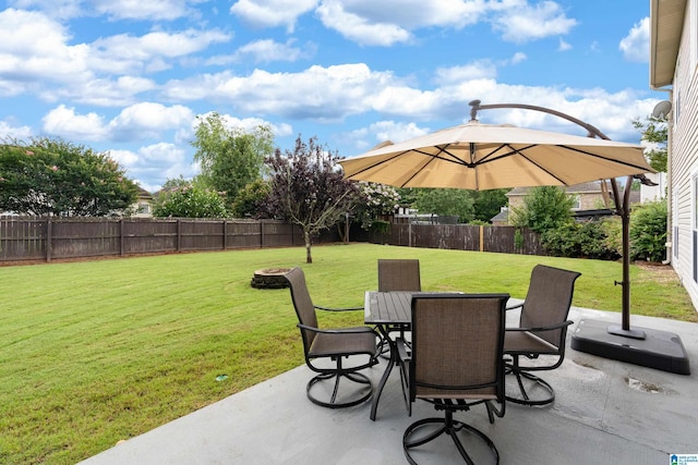 483 Old Cahaba Way, Helena, AL 35080 - fenced backyard featuring a patio and outdoor dining area