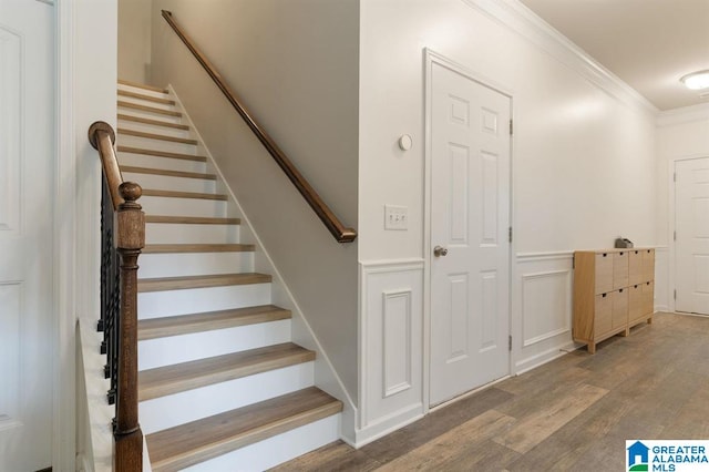 8613 Clarke Ln, Leeds, AL 35094 - stairway with wood finished floors and ornamental molding