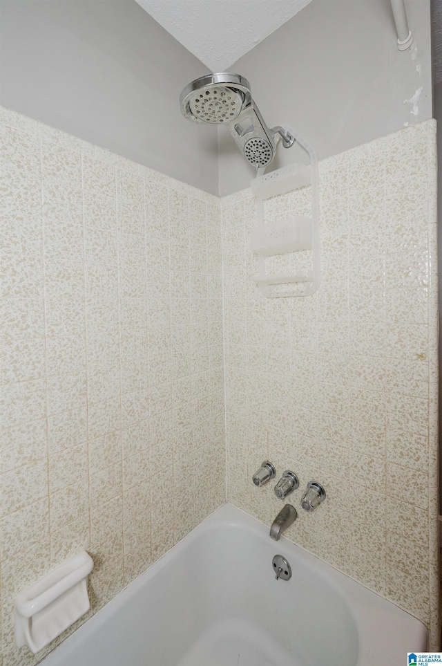 3350 Rosemary Ln, Vestavia Hills, AL 35216 - bathroom with shower / bath combination