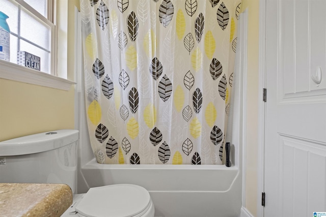 955 Clover Ave, Odenville, AL 35120 - bathroom featuring toilet and shower / bath combination with curtain