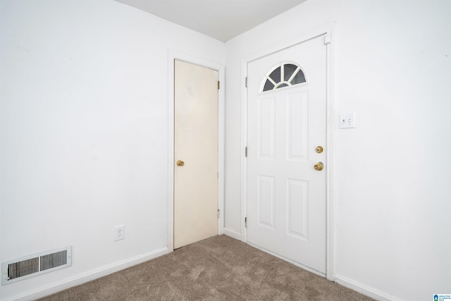 805 Vanderbilt St, Birmingham, AL 35206 - carpeted entryway with baseboards