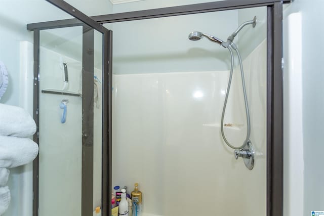 1120 Weybridge Way, Pelham, AL 35124 - bathroom featuring an enclosed shower