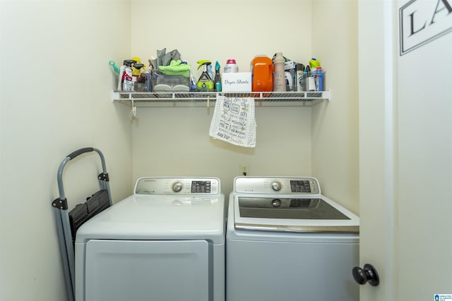 1120 Weybridge Way, Pelham, AL 35124 - laundry room featuring washing machine and dryer