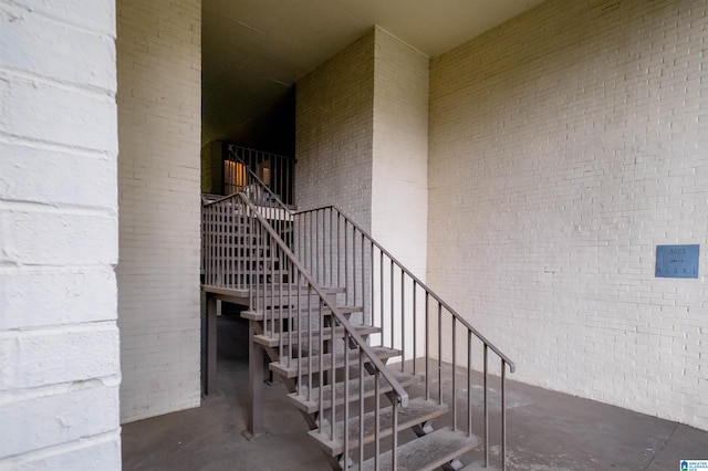 3023 Massey Rd Unit L, Vestavia Hills, AL 35216 - view of staircase