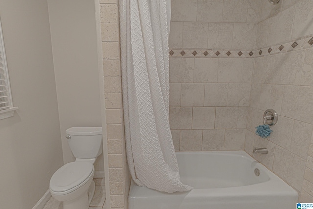 2191 Whiting Rd, Hoover, AL 35216 - bathroom featuring shower / bathtub combination with curtain and toilet
