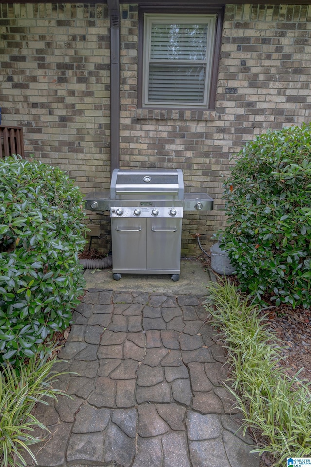 2191 Whiting Rd, Hoover, AL 35216 - view of patio / terrace with area for grilling