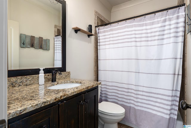 6902 Honor Keith Rd, Trussville, AL 35173 - full bath with vanity and curtained shower