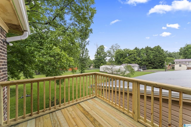 540 Harlem Ave, Hueytown, AL 35023 - wooden terrace with a yard