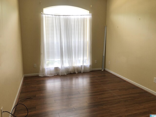 155 Highview Cv, Pelham, AL 35124 - spare room featuring wood finished floors and baseboards