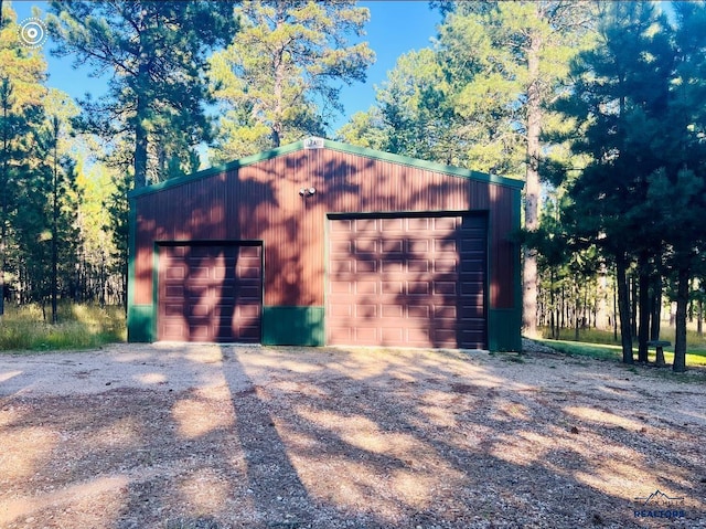 view of detached garage