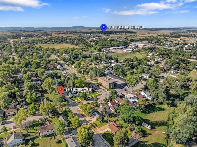 914 Kingsbury St, Belle Fourche, SD 57717 - bird's eye view featuring a residential view and a mountain view