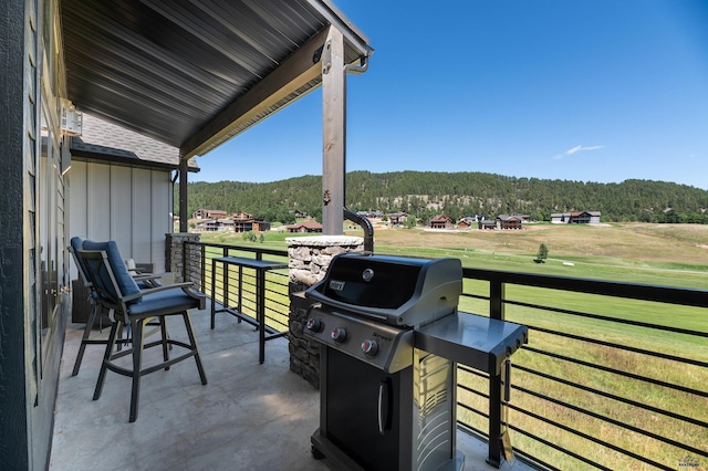 balcony featuring grilling area