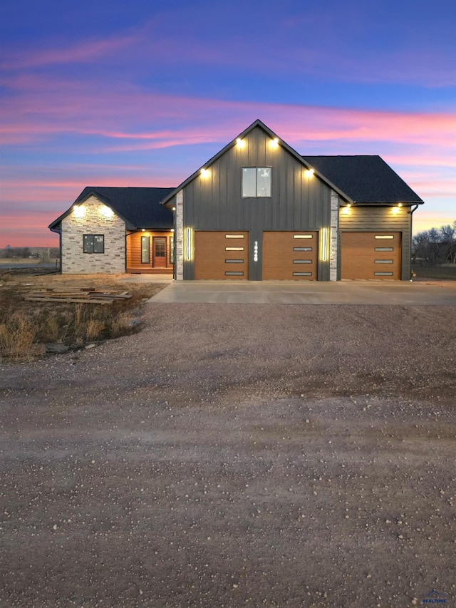 view of front of house