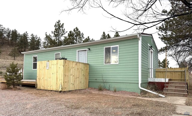 view of front of property