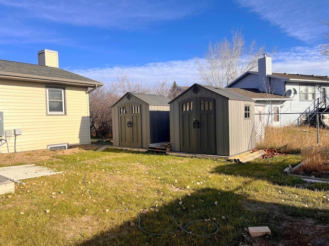 view of yard with a storage shed