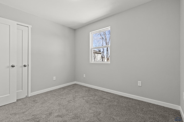 view of carpeted spare room