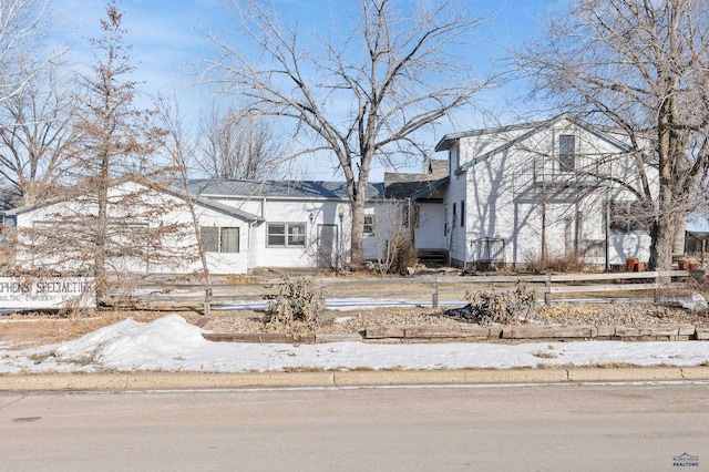 318 4th Ave, Wall, SD 57790 - view of front facade