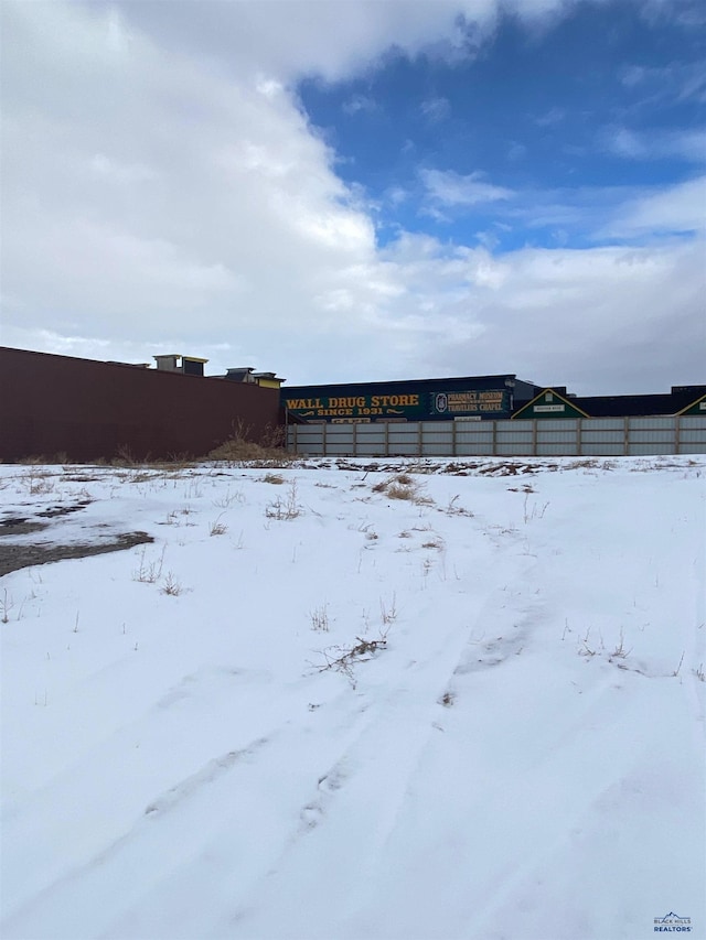 525 Main St, Wall, SD 57790