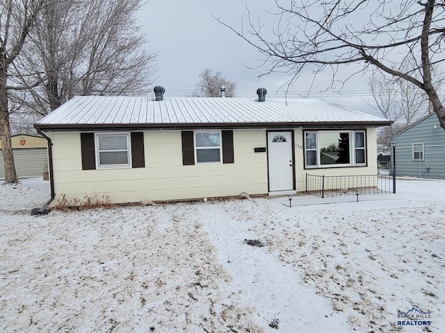 view of front of home