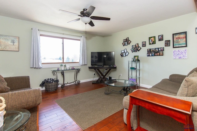 1711 Plateau Ln, Rapid City, SD 57703 - living room with wood finished floors, a ceiling fan, and baseboards