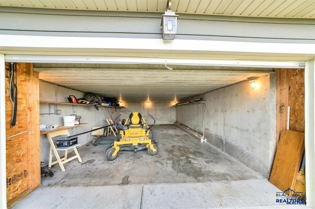 5325 Snowberry Ct, Rapid City, SD 57702 - view of garage